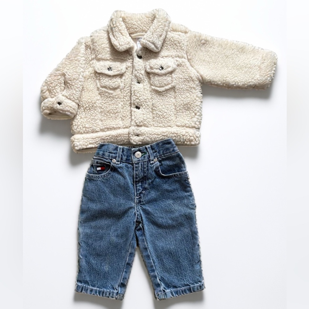 6M Unisex White Sherpa Jacket And Vintage Paper Tag Tommy Hilfiger Jeans Bundle